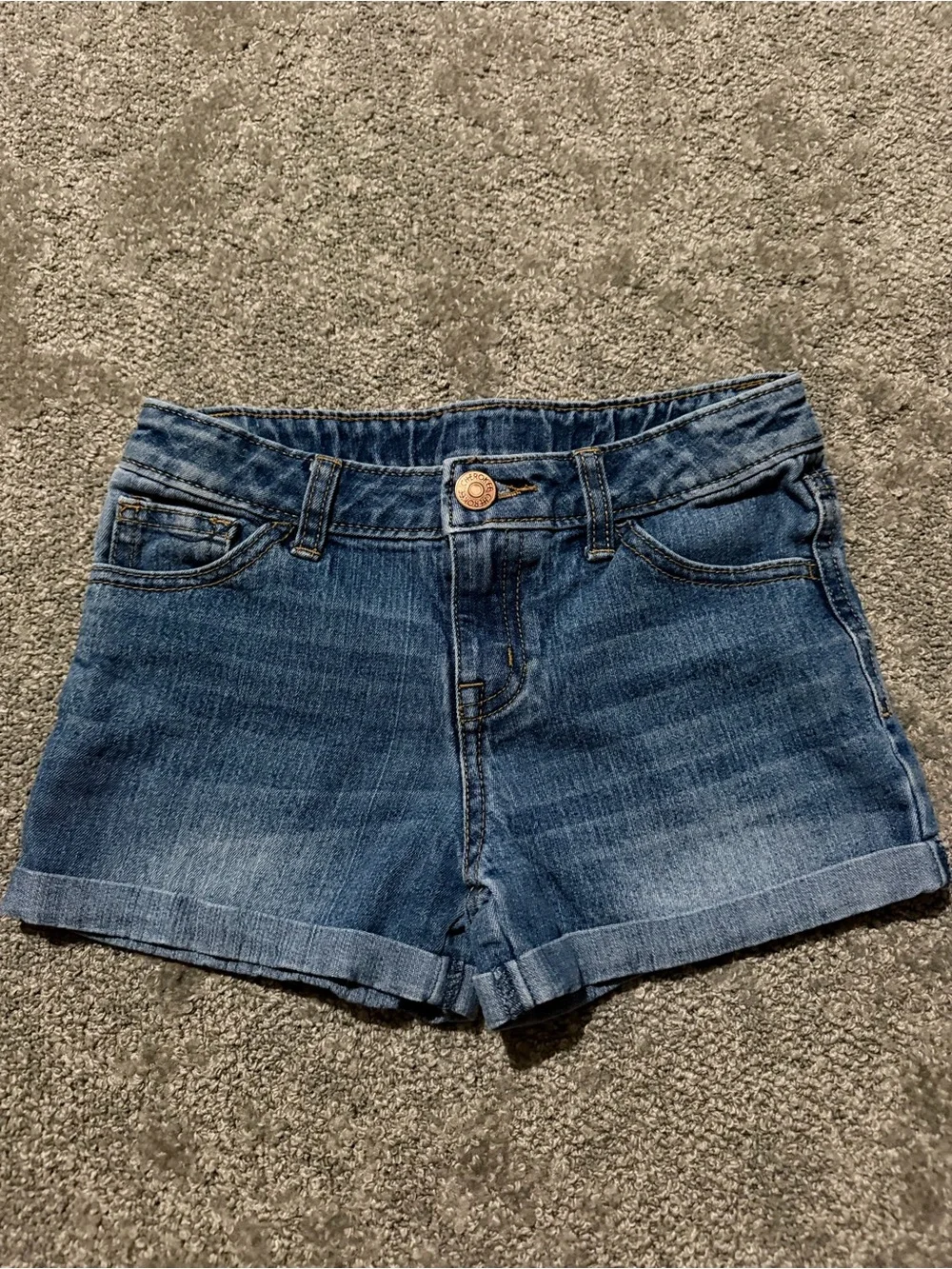 Cherokee young girls jean shorts medium (7/8) great condition and feel‎